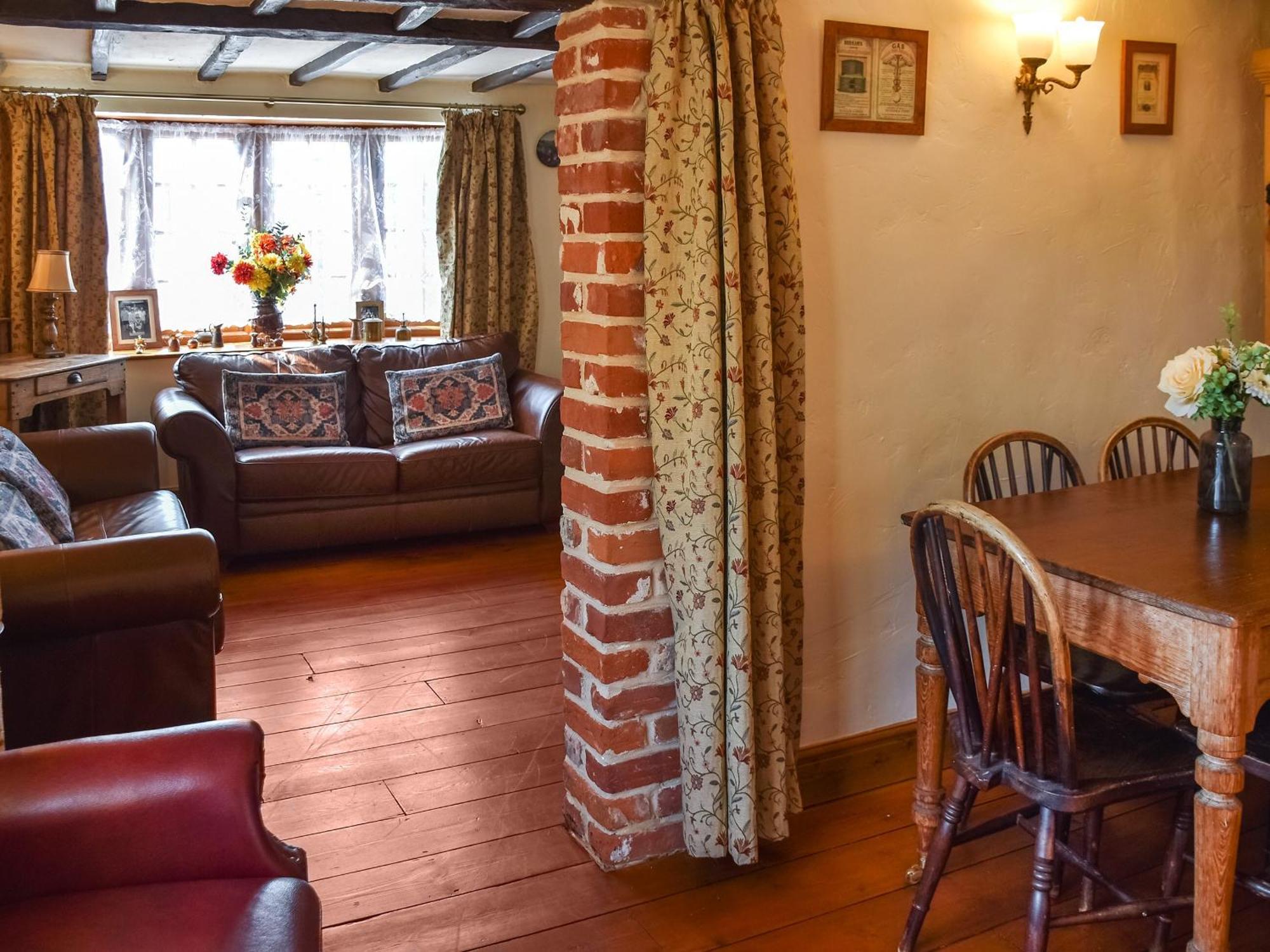 Honeysuckle Cottage เกรทยาร์มัธ ภายนอก รูปภาพ